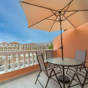 https://comfortable-apartment-los-cristianos-free-wifi.tenerifehoteles.net